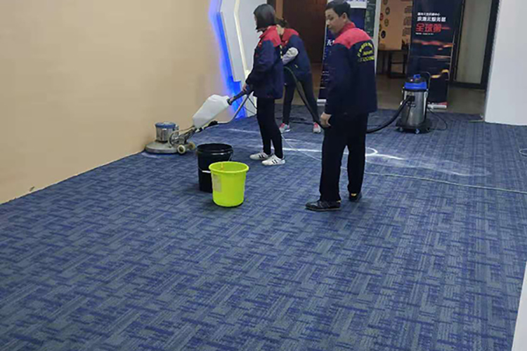 深圳清洗地毯公司正确的地毯清理方法