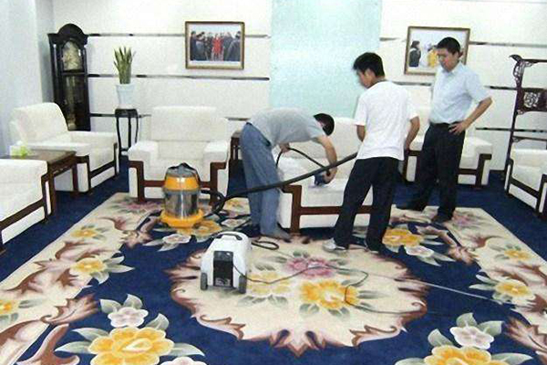 深圳清洁公司介绍地毯清洗方法